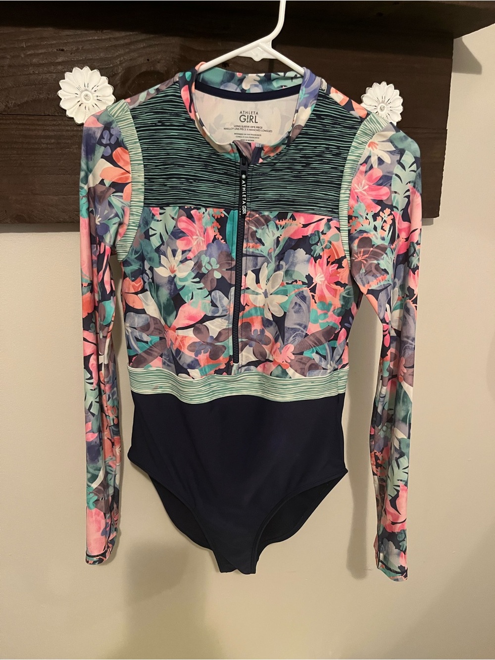 Athleta rash guard